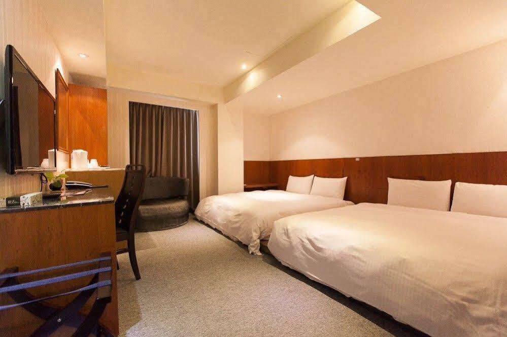 Roaders Hotel Hualien Dongda Екстериор снимка